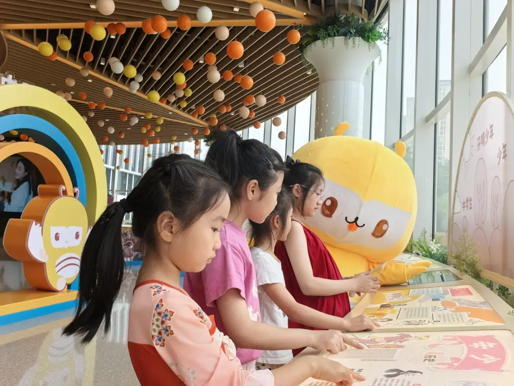 閱讀的未來｜“一座難求”背後，圖書館如何守護“深度閱讀”