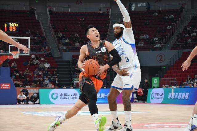 正好侃球丨從三連敗到八連勝！邱彪找到了“高速”行駛的鑰匙