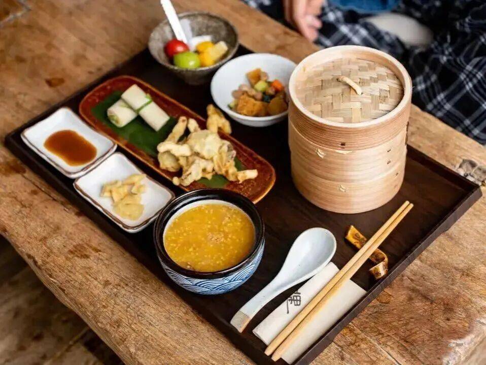 冬遊西海岸！打卡靈山衛街道熱氣騰騰的美食！