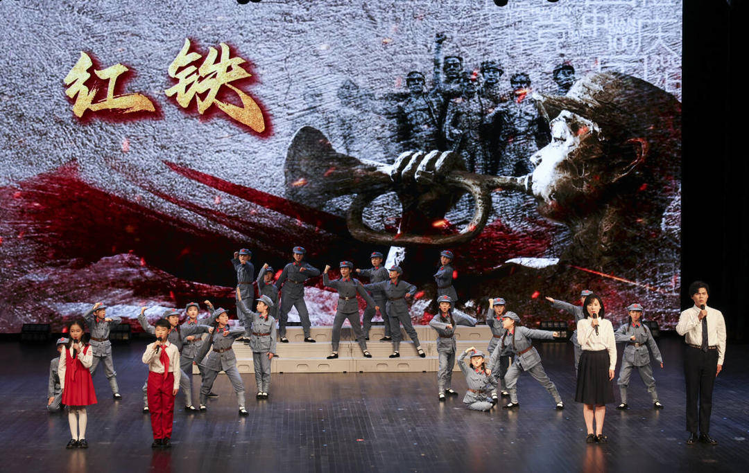 青島西海岸舉辦大中小學思政課一體化建設成果展演活動