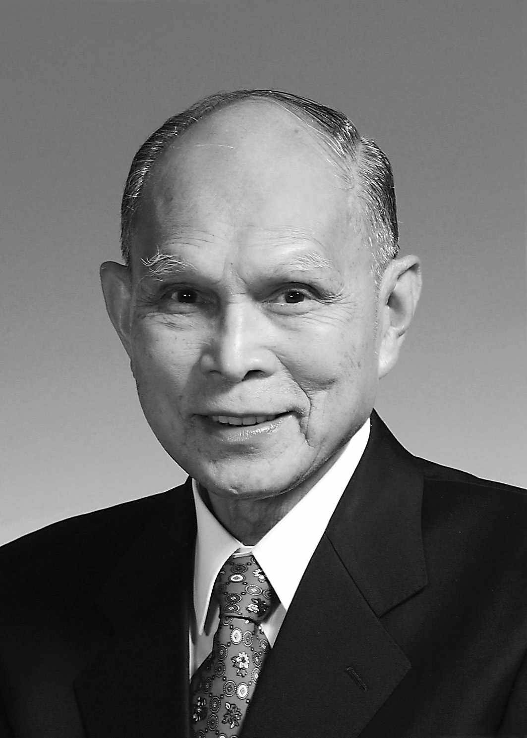 原創霍啟剛房產資訊暗含深意，霍震霆能為賭王家站臺，卻不讓他沾邊