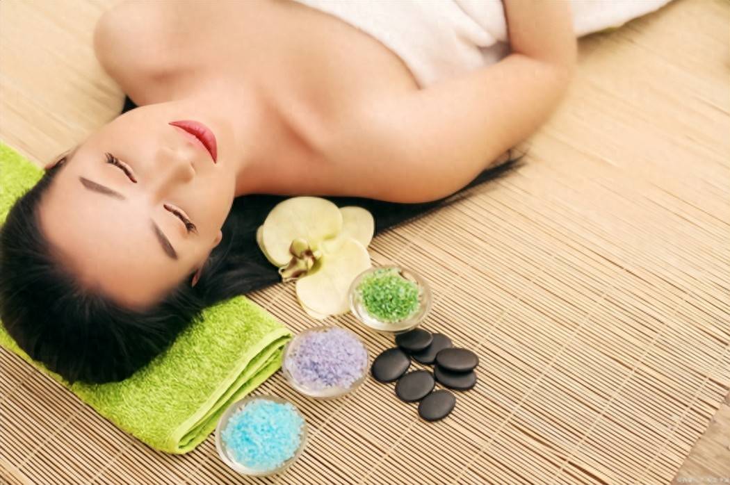 動刀打針不靠譜！中醫智慧興趣島面部美容，慢養健康美