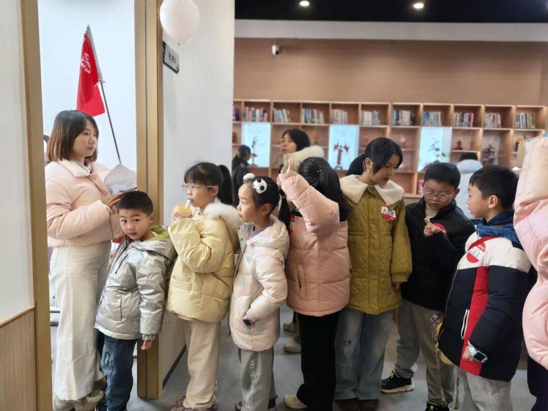 雷鋒圖書館松塔分館試執行啦！