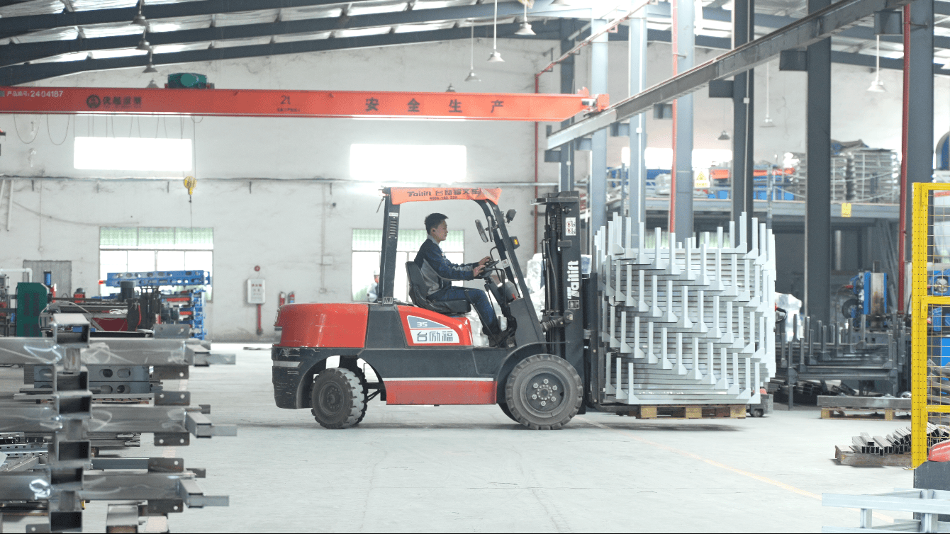 懸臂貨架品牌哪家強？深度分析解析，重型板材存放架/鋼板貨架/重型滾輪式流利貨架/通廊式貨架/模具貨架加厚懸臂貨架廠家分析分析