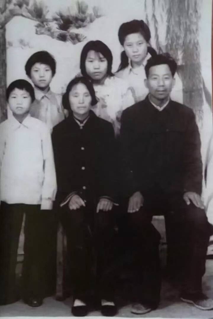 大學生寫家史︱一家一世界，一日一百年