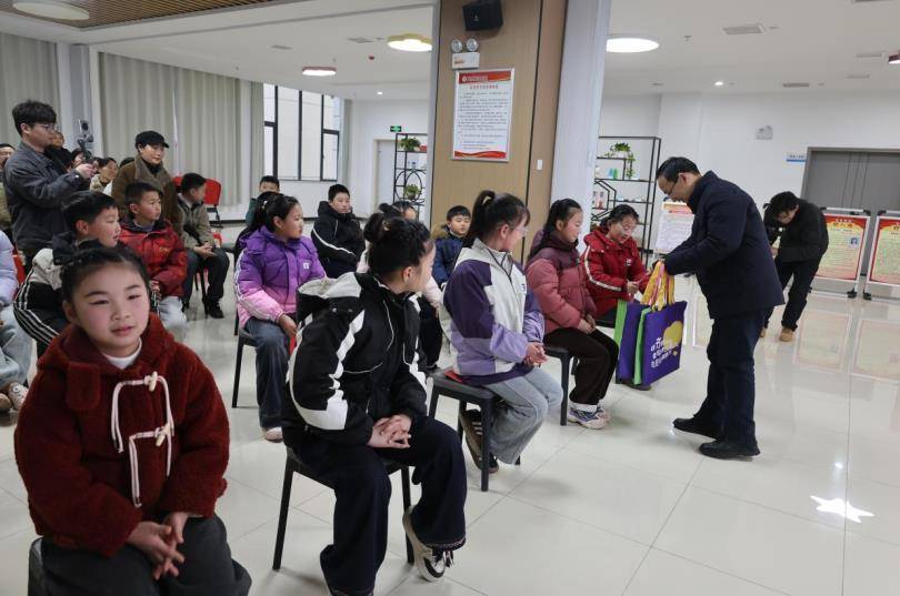 肥西縣豐樂鎮：“點亮閱讀微心願”圖書漂流活動走進河灣社羣農家書屋