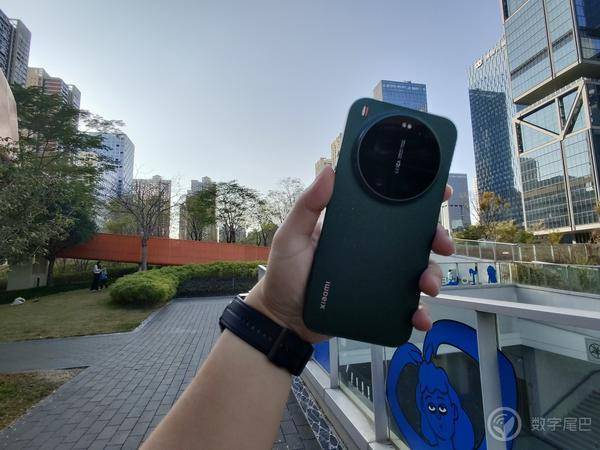 小米 AI 眼鏡：小愛同學的最佳容器