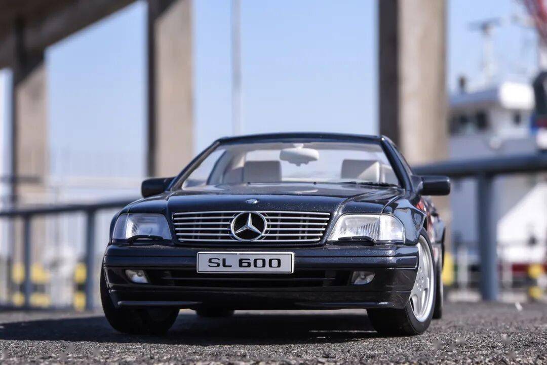 祝各位輪語人，新年越來越帥，荷包越來越厚，收藏越來越有品味！