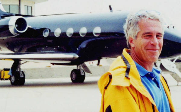 震驚！愛潑斯坦透過倫敦機場販運女性，“這裡比巴黎便宜”