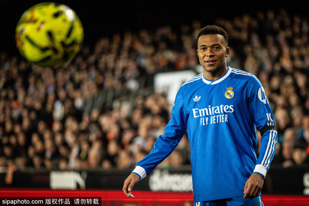 曝姆巴佩正在駕校學習準備考駕照 逐漸融入馬德里生活