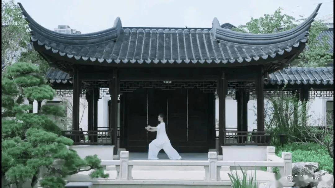 女性“最佳體重”已公佈，不是100斤，而是這個數，越接近越年輕健康！