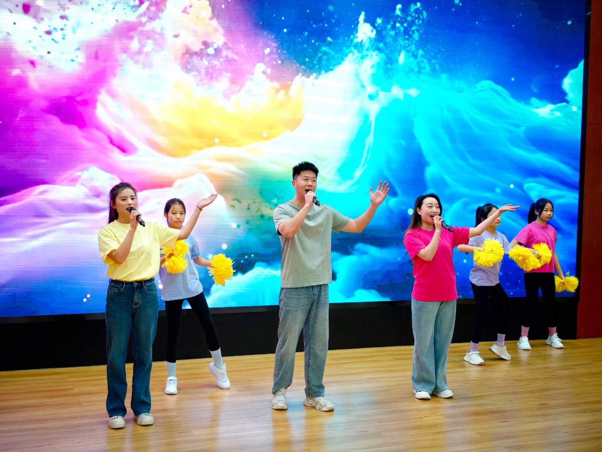 策馬春風裡，追“鋒”少年行，經綸小學開學典禮來啦！