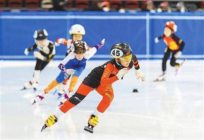 政府工作報告中的10大教育關鍵詞，教育工作者這樣熱議