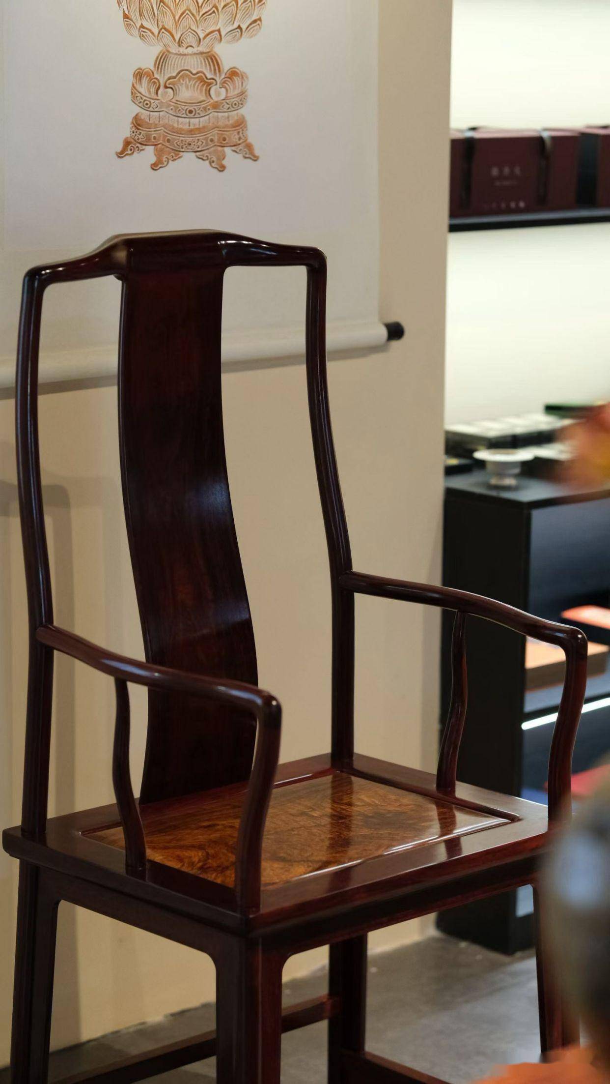 收藏級封神，紫檀鑲黃花梨，主人椅天花板