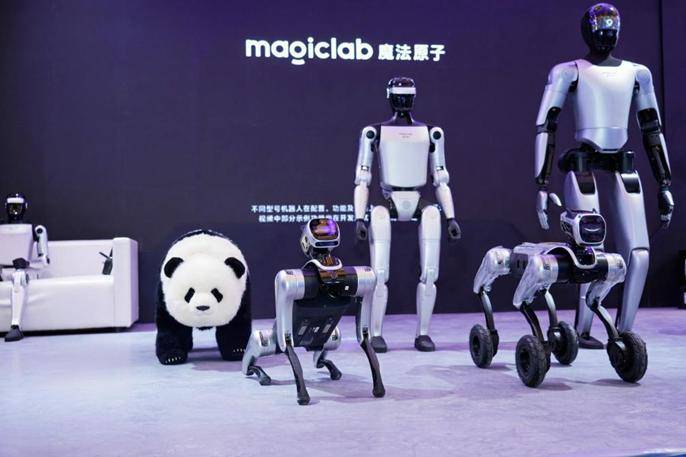 機器人、智慧眼鏡、飛行器……AWE上來了新面孔