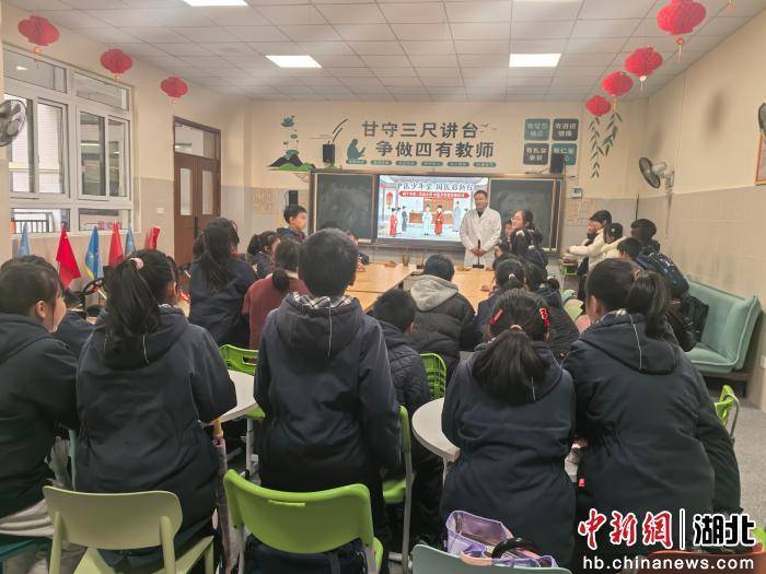 咸寧一小學開設“中醫少年堂” 傳承國粹潤童心
