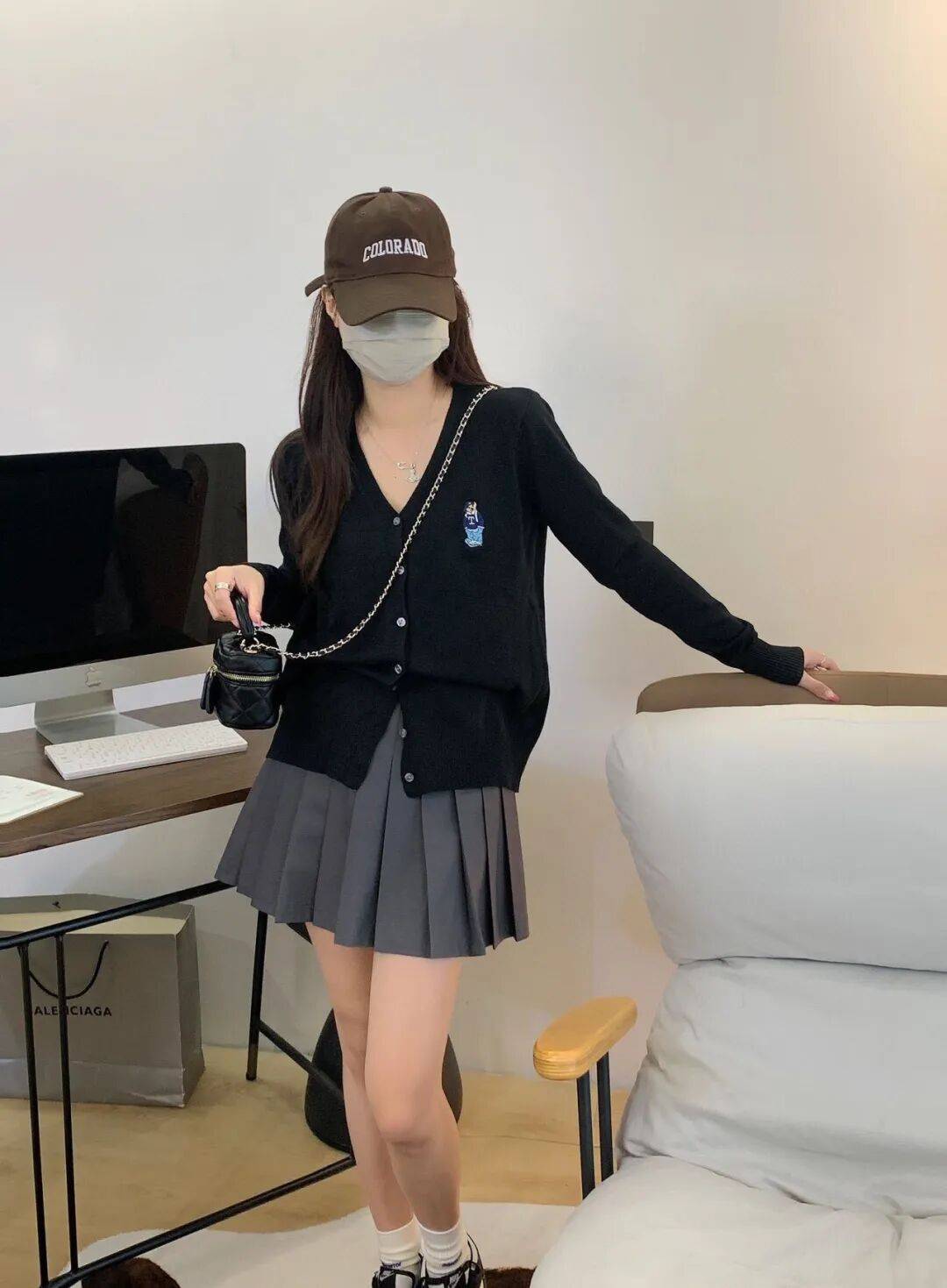 開春必備穿搭單品！刺繡小熊九色開衫29.9閉眼入啊~