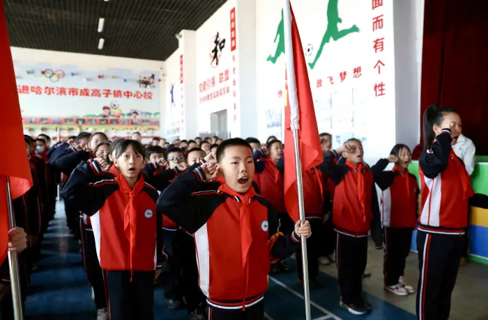 黑龍江省希望小學開展“清明祭英烈”主題活動