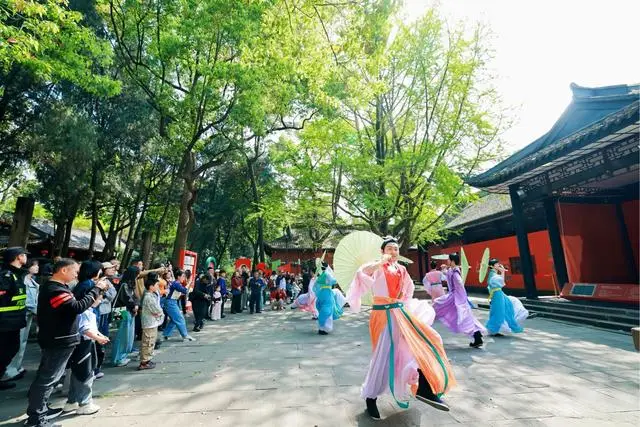 清明假期首日四川A級旅遊景區接待遊客463.31萬人次