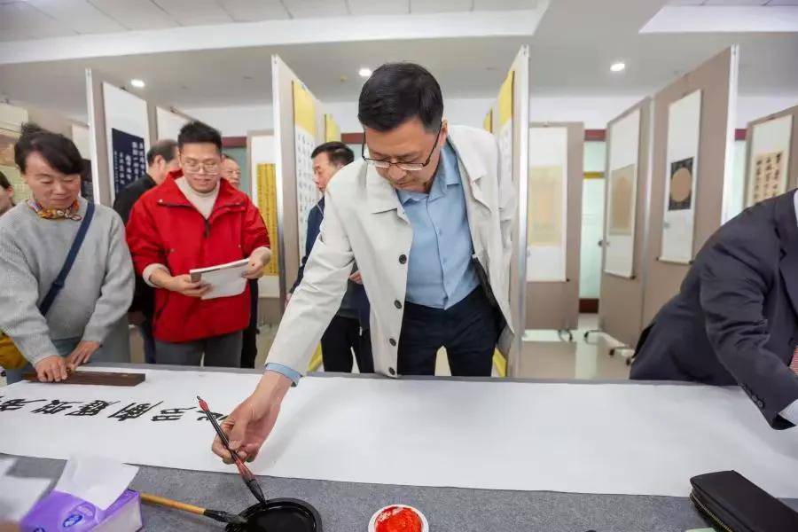 “亦復如是”《心經》書法展在武漢舉行，三十餘參展者共書經典