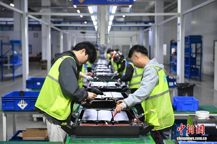 安徽合肥：新能源汽車配件產業加速跑