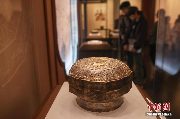 “馬上雲沙馬下花——遼代女性主題文物展”在江西省博物館開展