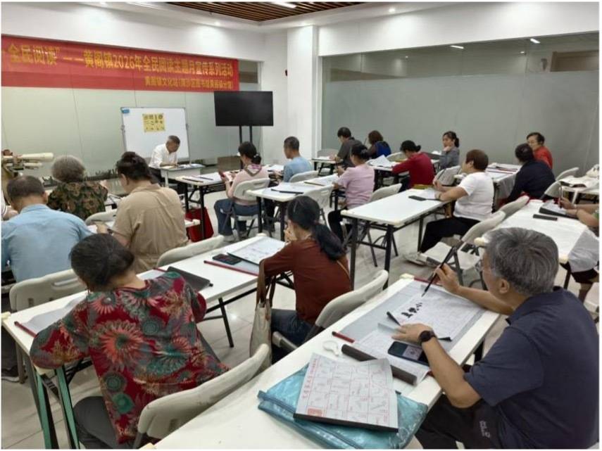 就在家門口！黃閣長者免費學手機、跳舞、書法……還能上大學