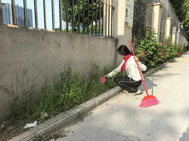 鄭州高新區蓮花街小學開展勞動節主題系列活動