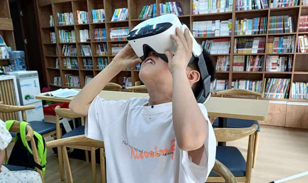 陝西隴縣圖書館用PICO舉辦科普體驗活動