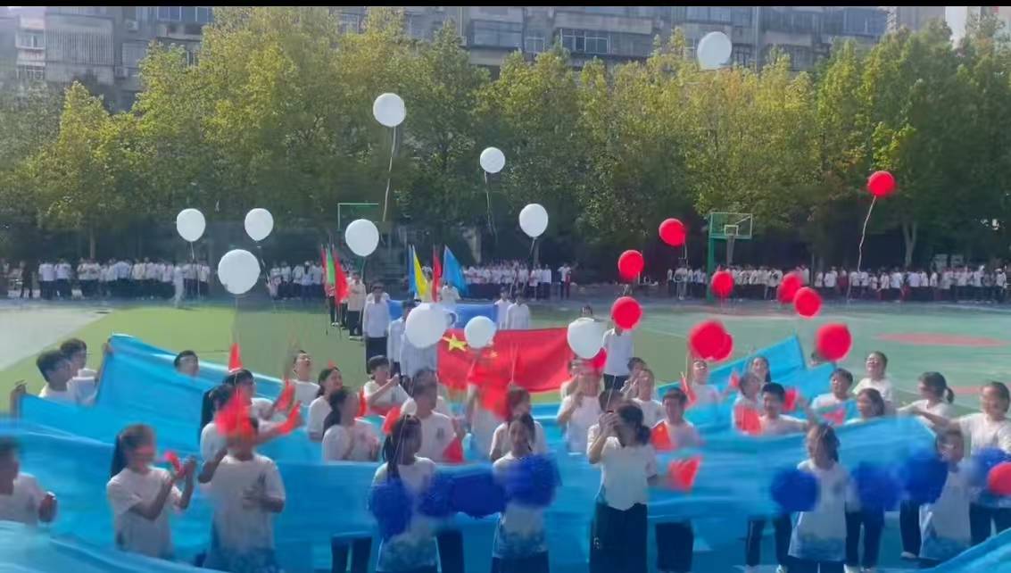 專訪｜鄭州市第107初級中學王霞：用愛與智慧點亮青春星光