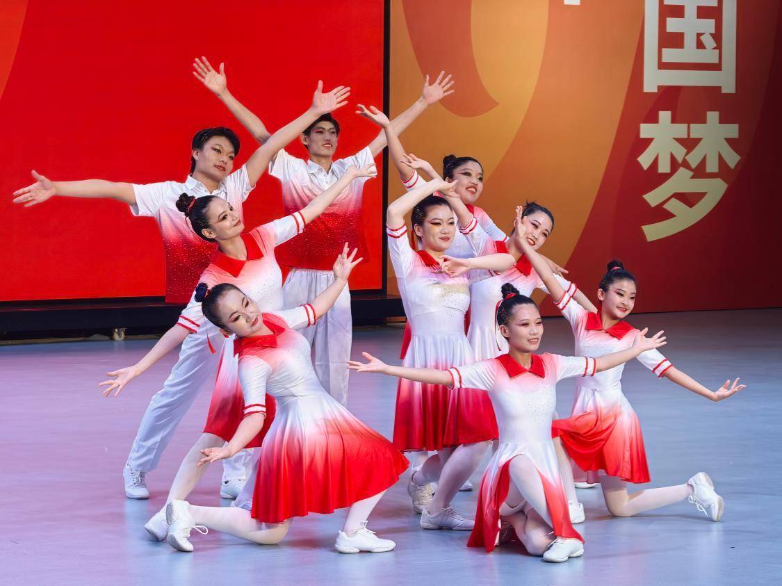 “花兒舞蹈隊”在第九屆全國特殊教育學校排舞公開賽取得優異成績