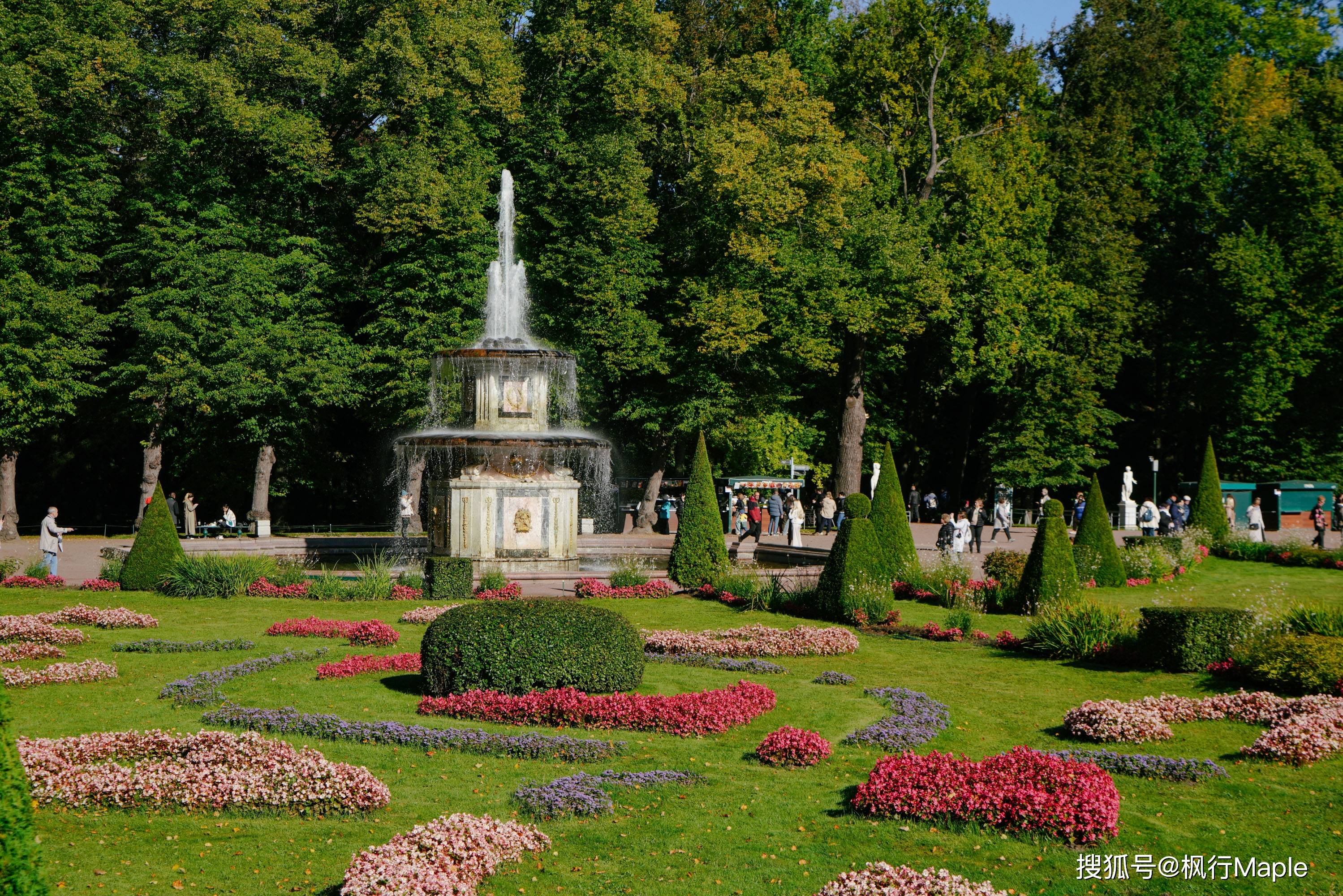 原創賣窗簾桌布的，都請來聖彼得堡夏宮學習下吧