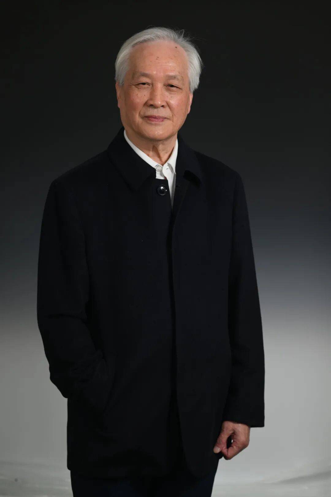成尚榮：立校、教書、育人，治癒你的教育迷茫