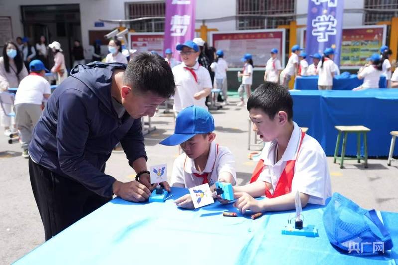 山西方山縣城內小學以特色科創教育賦能學生全面成長