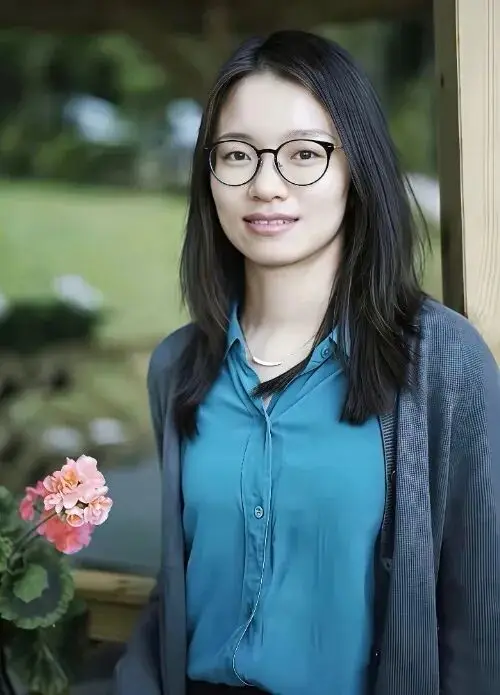 關於王虹留學推薦信、保研等傳聞，北大數院原院長澄清：王虹曾獲評優秀畢業生，數院多位教師為她留學寫推薦信