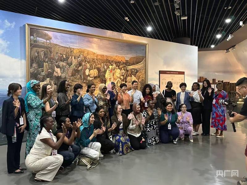 “一帶一路”國家女效能力研修班在內蒙古啟動